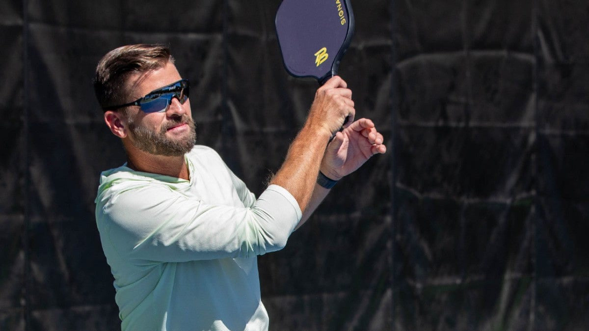 Carbon Fiber vs. Fiberglass Pickleball Paddle